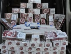 Milyonlarca Liralık Kaçak Şal ve Sigaraya Polis El Koydu!