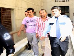 Tutuksuz Yargılanacak Sanığın Yakını Adliye İçinde Bıçaklandı