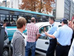 Yol Verme Tartışmasında Silah Çekildi