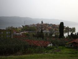 Kadın Balıkçılarıyla Ünlenen Gölyazı, Doğal Güzelliğiyle Büyülüyor