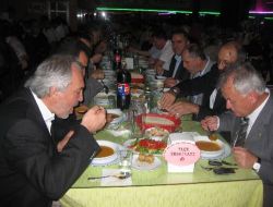 Ak Parti, Tavşanlı'da Teşekkür Yemeği Verdi