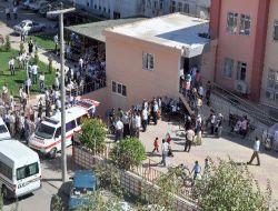 Polis Aracına Çarpan Genç Hayatını Kaybetti