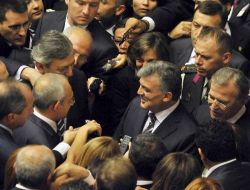 'Köşk’e isteyen CHP’li gider'