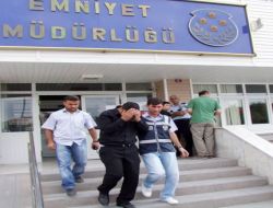 Girdiği Evlerden Cep Telefonu Çalan Zanlı Yakalandı