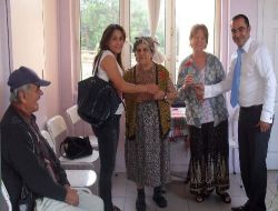 Ak Parti Karabağlar Teşkilatı Yaşlılar Haftası'nı Kutladı