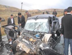 Doğubeyazıt'ta Zincirleme Trafik Kazası: 17 Yaralı!