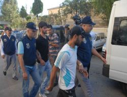 Polis Araçlarını Yakan 'NERON' Kuzenler Adliyeye Sevk Edildi!