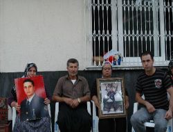 Oğlu Askerde Ölen Acılı Anne Fatma Solgun: Şimdi İkinci Oğlumu Kime Nasıl Güvenerek Askere Göndereyim?