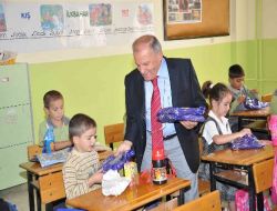 Kuşadası'nda Dünya Hayvan Haklarını Koruma Günü Kutlandı
