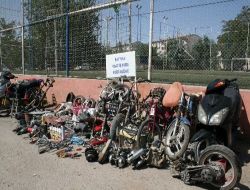 Çaldıkları Motosikletleri Parçalayıp Satan 2 Kişi Yakalandı