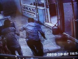 Bıçaklama Anı Güvenlik Kamerasına Yansıdı