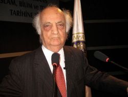 Ünlü Bilim Tarihçisi Sezgin: Avrupa Müslümanların Bilime Katkısını Kabullenemedi