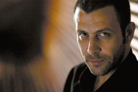 TELEVİZYONDA PARA İÇİN VARIM