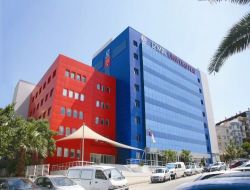 İş Garantili Hemşirelik Eğitimi İzmir Üniversitesi'nde