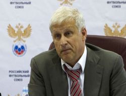 Rus Bakan: "Türkiye'deki Gibi Futbolu Canlandıralım"