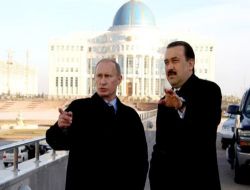 Kazakistan Başbakanı Masimov, Doğum Gününde Putin'i Kutladı!