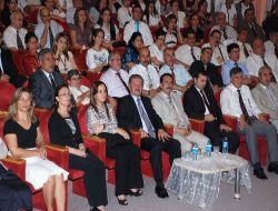 Çocuk İhmali Ve İstismarı Adana'da Masaya Yatırıldı