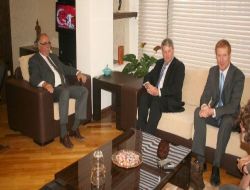 Çanakkale Belediyesi'ni Ziyaret Eden Anzaklı Bürokratlar, 2011 Törenleri İçin Temasta Bulundu