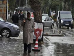 Soğuk Hava Ve Sağanak Yağmur Hayatı Olumsuz Etkiliyor