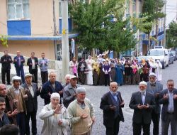 Senirkentli Hacı Adayları Kutsal Topraklara Uğurlandı
