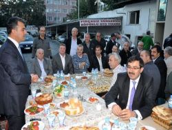 Başkana Köfte Ekmekle Teşekkür
