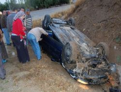 Aniden Yola Çıkan Otomobile Çarpmamak İçin Kaza Yaptı: 4 Yaralı