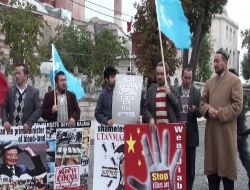 Çin Başbakanı'na Ayasofya Önünde 'Doğu Türkistan' Protestosu