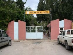 Fen Lisesinde Öğretmenin Öğrencisini Kaçırdığı İddiası