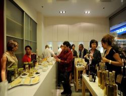 Tariş Zeytinyağı Singapur'da Mağaza Açtı