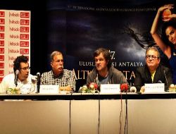 Kültür Bakanı Günay'ı Düşman Gören Emir Kusturica, Antalya'yı Terk Ediyor