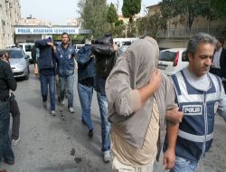 Fuhuşa Zorladıkları Kadınları Müşterilere Cep Mesajıyla Duyurdular!