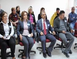 Avrupalı 12 Genç Afyonkarahisar'da Ebru Kursu Alacak