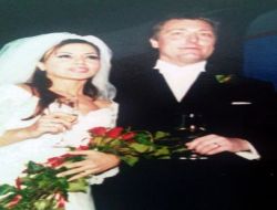 Sınırdışı Edilen İsveçli Damat Hakkında Tutuklama Kararı Bulunduğu Ortaya Çıktı