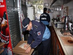Zabıta Ekipleri Okul Kantinlerini Denetledi