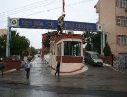Polis Meslek Yüksekokulu Öğrencisi Eğitim Silahıyla Yanlışlıkla Arkadaşını Vurdu