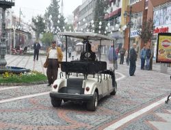 Engelliler Çarşıda Golf Arabasıyla Dolaşacak