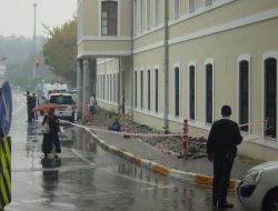 Kuzey Deniz Saha Komutanlığı Önünde Bomba Paniği