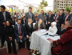 Maliye Bakanı Şimşek, Engelli Gençlerin Nikah Şahidi Oldu