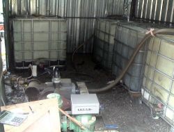 Kamyonundaki Özel Depodan Kaçak Mazot Satarken Yakalandı