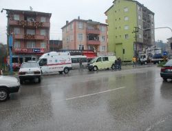 Ölüm Yolunda Yine Kaza: 5 Yaralı!