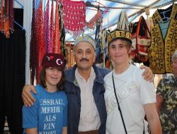 Turizm Sezonunun Bir Ay Uzaması Esnafın Yüzünü Güldürdü