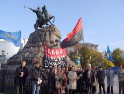 Ukrayna'da Demir Perde Komünist Ve Ulusalcıları Ayırdı