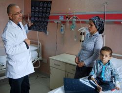 Tek Burun Deliği Olan Çocuk, Ameliyatla İkinci Burun Deliğine Kavuştu