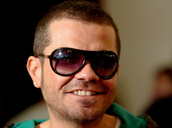 KENAN DOĞULU SİNEMA SEKTÖRÜNE EL ATTI!