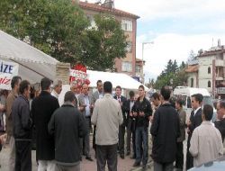 Üniversiteli Öğrenciler Yararına Kermes Düzenlendi