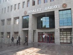 Yüksek yargı üyelerinin yemin metni değişmiyor!!