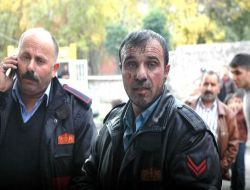 Kars'ta 6 Katlı Binada Çıkan Yangında 9 Aylık Bebek İle Annesi Mahsur Kaldı