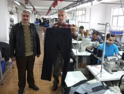 Tekstil Fabrikası Çalıştıracak İşçi Bulamıyor
