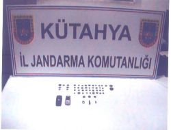 Jandarma, 95 Parça Esere El Koydu