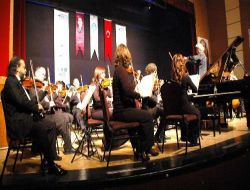 Cumhurbaşkanlığı Senfoni Orkestrası Kars'ta Konser Verdi